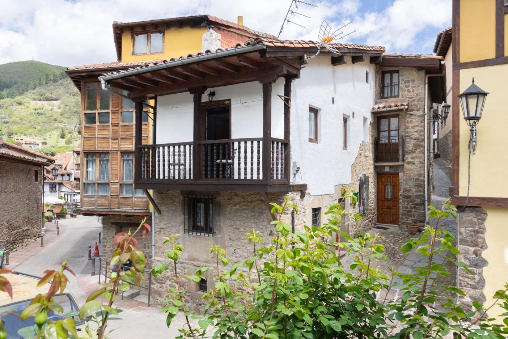 Villa Casa Raymonde Potes Exterior foto